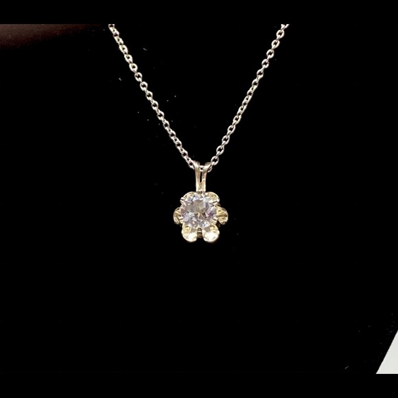 925 Silver Round White Topaz Solitaire Necklace - Picture 6 of 6